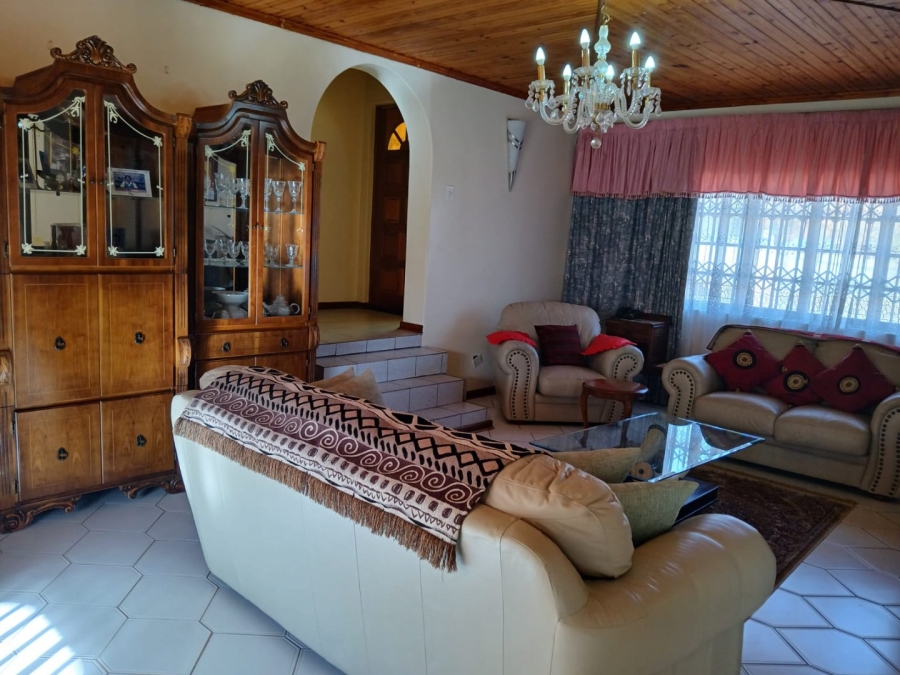 5 Bedroom Property for Sale in King Williams Town Ext 30 Eastern Cape